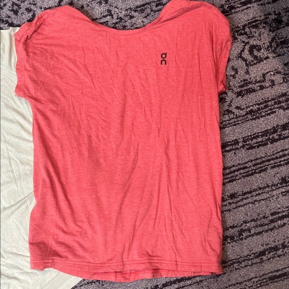 SET OF TWO! ON Cloud Running Women's Light Green and Coral Tees size small - Picture 2 of 10